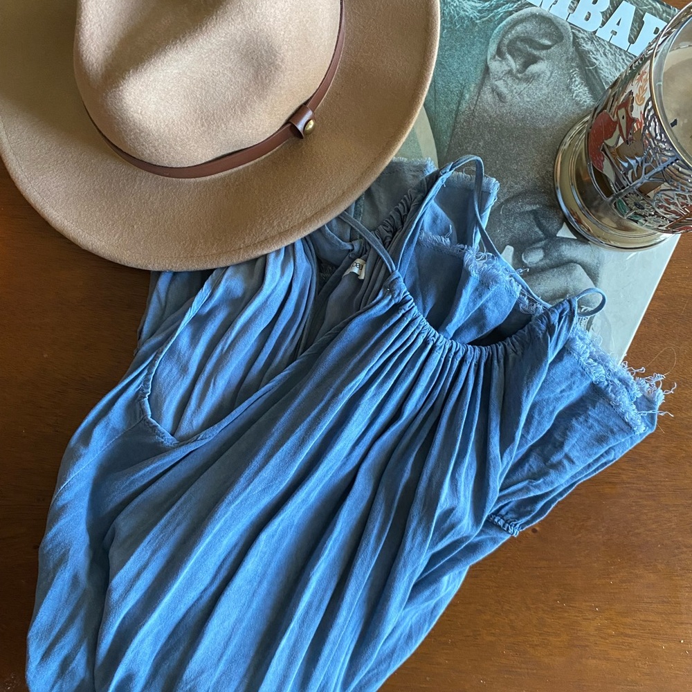 Cute flowy blue summer dress!